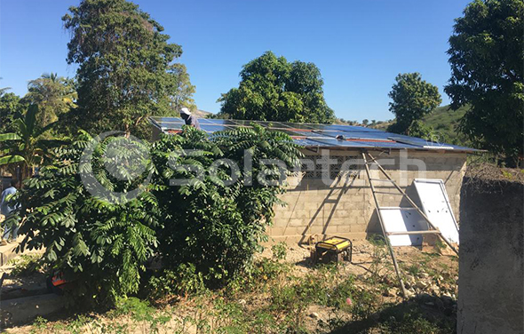 海地農(nóng)場(chǎng)主40公頃香蕉林供水灌溉得益于深圳天源Solartech光伏與柴油機(jī)互補(bǔ)供電提水系統(tǒng)